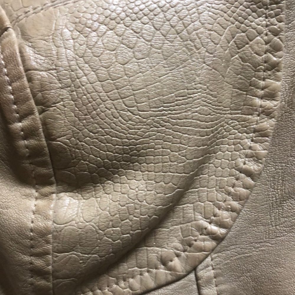 Jacket - Picture 4 of 8